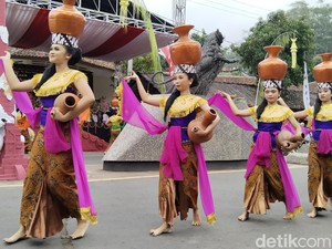 Apa Itu Seren Taun, Tradisi Masyarakat Sunda di WJF 2025