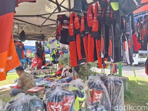 MXGP 2024 di Mataram Sepi Penonton, Pedagang Merchandise Gigit Jari