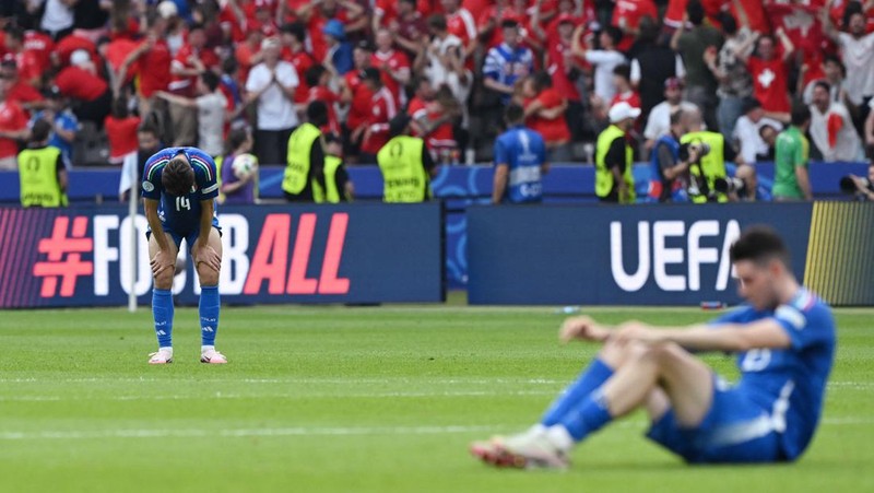 TImnas Italia tersingkir di Babak 16 Piala Eropa 2024 usai takluk dari Swiss dengan skor akhir 0-2.(REUTERS/Angelika Warmuth)