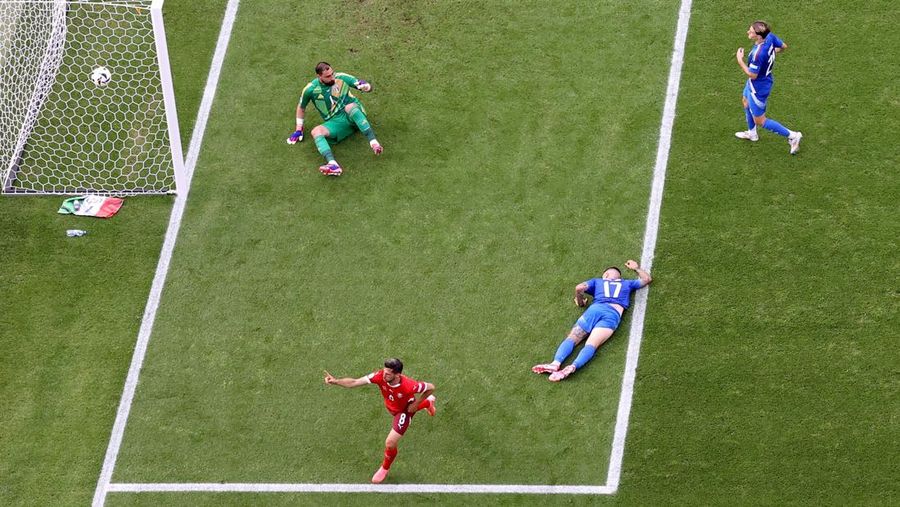 TImnas Italia tersingkir di Babak 16 Piala Eropa 2024 usai takluk dari Swiss dengan skor akhir 0-2.(REUTERS/Angelika Warmuth)
