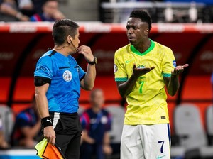 Copa America 2024: Vinicius Kecam Lapangan, Wasit, dan Panpel!