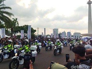 Polri Pamerkan Parade Rantis, Warga Antusias Lihat Polwan Bawa Moge
