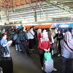 Jumlah Penumpang Kereta Api Tiba-tiba Lompat 24% Hari Ini, Ada Apa?