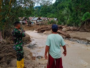 Longsor Terjang 9 Rumah Warga di Sigi Sulteng, 17 KK Terdampak