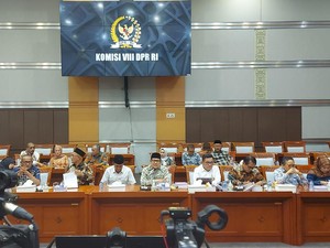 Timwas DPR Sarankan Masa Berlaku Visa Umrah Usai 1 Syawal Tak 90 Hari