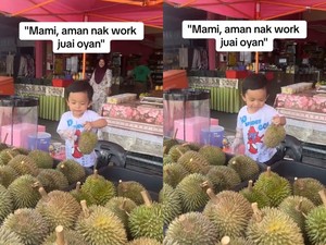 Aksi Bocah 2 Tahun Bantu Ayahnya Jual Durian Ini Bikin Gemas