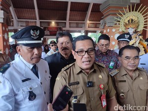 Masa Jabatan 132 Kepala Desa di Tabanan Resmi Diperpanjang