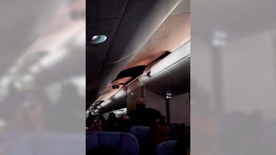 Pesawat Boeing 787-9 Dreamliner terlihat di Bandara Internasional Natal, di Sao Goncalo do Amarante, negara bagian Rio Grande do Norte, Brasil 1 Juli 2024. (REUTERS/Alexandre Lago)