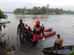Lansia yang Hilang Saat Mandi di Sungai Komering Ditemukan Tewas