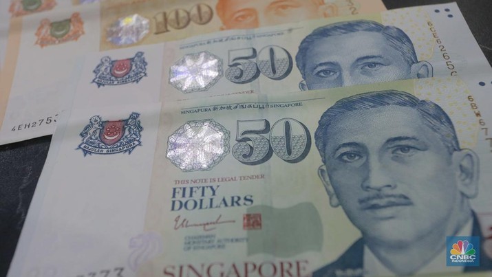 Mata uang Dolar Singapura (CNBC Indonesia/Muhammad Sabki)