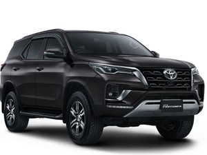3 Bulan Toyota Fortuner 2.4L Nihil Pengiriman, Apa Sebabnya?
