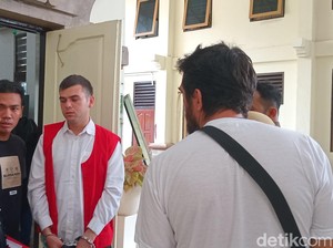 Mahasiswa Turki Dituntut 8,5 Tahun Bui gegara Bawa Permen Narkoba ke Bali