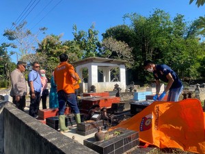 Pria Indramayu Diduga Bakar Diri di Kuburan