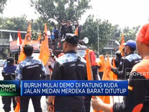 Buruh Mulai Demo di Patung Kuda, Jalan Medan Merdeka Barat Ditutup