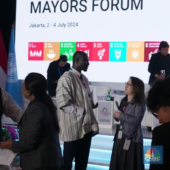 Walikota Daerah Launching VLR di International Mayors Forum 2024