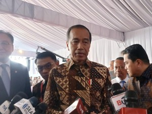 Jokowi soal Tanggal Pelantikan Kepala Daerah Usai Putusan MA: Tanya ke KPU