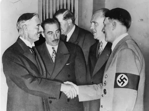 PM Inggris Kegocek Penampilan Hitler Bikin Perang Dunia II Pecah