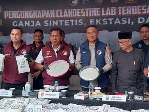 Rumah Tempat Ganja Sintetis Diproduksi Pabrik Narkoba Terbesar di Indonesia