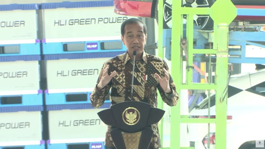 Presiden Joko Widodo dalam Peresmian Ekosistem Baterai dan Kendaraan Listrik Korea Selatan di Indonesia di Karawang New Industry City (KNIC), Karawang, Pada Rabu (3/7/2024). (Tangkapan Layar Youtube Kementerian Investasi - BKPM)