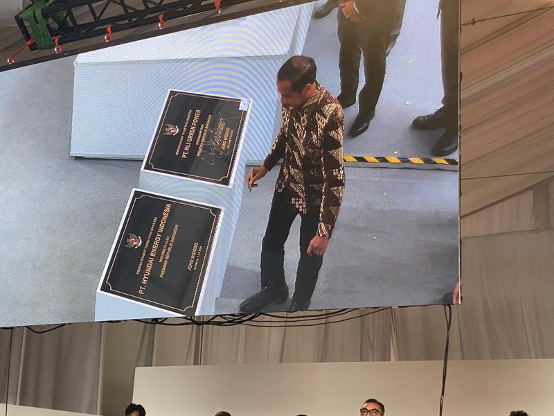 Presiden Joko Widodo (Jokowi) dalam peresmian ekosistem baterai dan kendaraan listrik Korea Selatan di Indonesia, PT. Hyundai LG Indonesia (HLI) Green Power, Kabupaten Karawang, Provinsi Jawa Barat, 3 Juli 2024. (Dok: Biro Setpres RI)