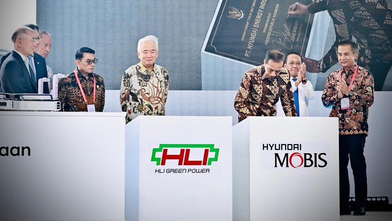 Presiden Joko Widodo (Jokowi) dalam peresmian ekosistem baterai dan kendaraan listrik Korea Selatan di Indonesia, PT. Hyundai LG Indonesia (HLI) Green Power, Kabupaten Karawang, Provinsi Jawa Barat, 3 Juli 2024. (Dok: Biro Setpres RI)