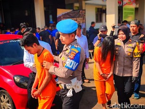 Kemilau Perhiasan Palsu Bikin Sejoli Habisi Nyawa IRT di Sukabumi