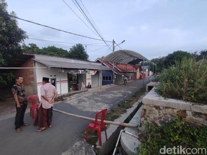 Duka Keluarga Korban Kebakaran di Jatiasih Bekasi