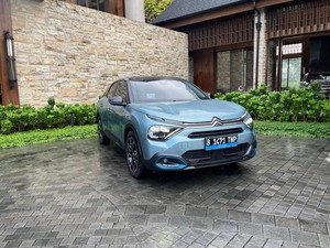 Citroen E-C4 Dijual di Indonesia by Order, Harganya Bikin Melongo