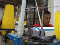 Manufaktur RI Sekarat, Pengusaha Tekstil Minta Bantuan Anindya Bakrie