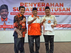 Aep Syaepuloh Terima Rekomendasi PKS Maju di Pilbup Karawang