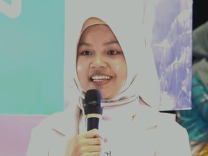 Belajar di Luar Kelas, Siswa SMA Kalsel Olah Limbah Sawit Jadi Briket