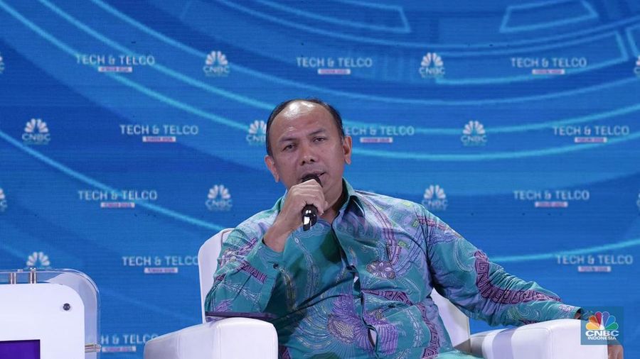 Dirjen Penyelengaraan Pos dan Informatika Kominfo, Wayan Toni Supriyanto dalam Tech & Telco Forum 2024 di Menara Bank Mega, Jakarta, Jumat (5/7/2024). (CNBC Indonesia/Muhammad Sabki)