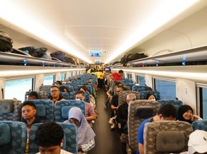 Jadi Perhatian Jokowi, KCIC Klaim Jumlah Penumpang Kereta Cepat Meningkat