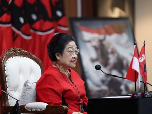 Megawati Minta Hasto Tak Takut, Ungkit Perjuangan Zaman Orba