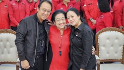 Antara Megawati dan Dewa-Dewi