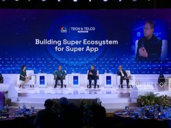 Video: Tantangan & Peluang Layanan Super Apps Perbankan di RI