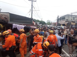 Diduga Penyakitnya Kambuh, Ibu Satu Anak di Tasik Jatuh ke Sumur