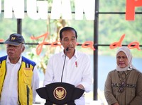 Presiden Joko Widodo Resmikan Bendungan Pamukkulu
