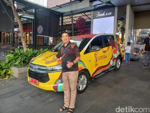 Mobil Walkot Gibran Diparkir di Solo Paragon Mall Selama Festival Kuliner Nonhalal