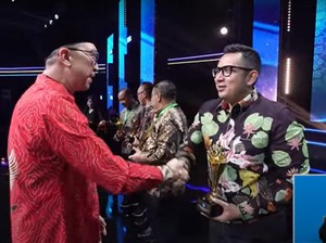 Enam Penghargaan Kemendikbud Ristek Diborong Pj Wali Kota Mojokerto