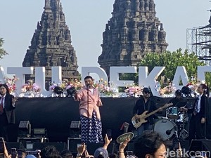 Senangnya Sal Priadi Manggung di Prambanan Jazz 2024: Very Beautiful