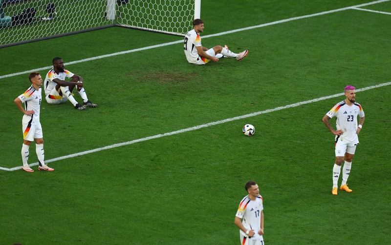 SOCCER-EURO-ESP-GER/REPORT Soccer Football - Euro 2024 - Quarter Final - Spain v Germany - Stuttgart Arena, Stuttgart, Germany - July 5, 2024 Germany's Manuel Neuer looks dejected after the match REUTERS/Heiko Becker TPX IMAGES OF THE DAY