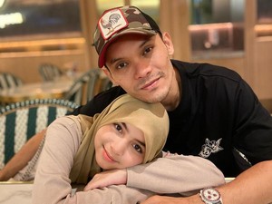 Cara Ben Kasyafani Gak Kaku Awasi Sienna Soal Cowok