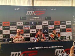Pebalap Belanda Jeffrey Herlings Juarai MXGP 2024 Seri 12 di Mataram