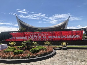 Masjid Raya Sumbar Resmi Bernama Syekh Ahmad Khatib Al-Minangkabawi