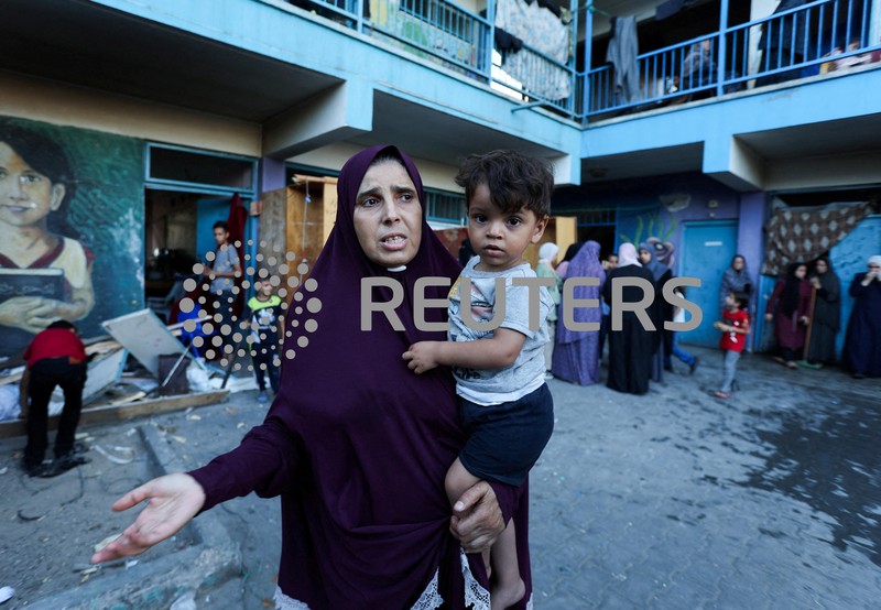 Darah terlihat pasca serangan udara Israel terhadap sekolah milik PBB yang menewaskan puluhan warga Palestina di kamp pengungsi Nusseirat di Jalur Gaza, Sabtu, 6 Juli 2024. Darah terlihat pasca serangan udara Israel terhadap sekolah milik PBB yang menewaskan puluhan warga Palestina di kamp pengungsi Nusseirat di Jalur Gaza, Sabtu, 6 Juli 2024. (AP Photo/Saher Alghorra)