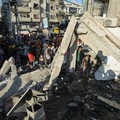 Israel Bunuh Wakil Menteri Hamas, Bombardir Sekolah PBB di Gaza