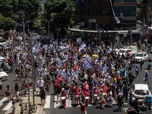 Warga Israel Ramai-ramai Blokir Jalan, Tuntut Pembebasan Sandera di Gaza