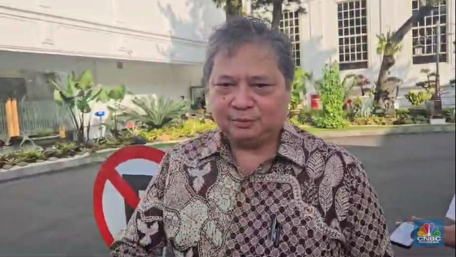 Menko Perekonomian Airlangga Hartarto. (CNBC Indonesia/Emir Yanwardhana)