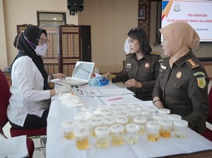 Kejati Sulsel Tes Urine 300 Pegawai, Semua Negatif Narkoba